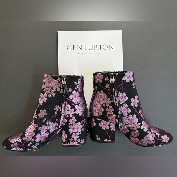 ๐ฆHP Stunning Floral Sam Edelman Booties W/Rhinestone Embellishment - Picture 3 of 5